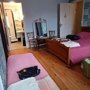 https://chez-virginie-chambre-du-bourg.midi-pyreneeshotels.com